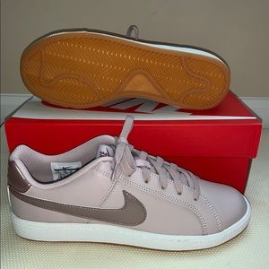 Nike Court Royale Particle Rose Pink Gum Sneakers